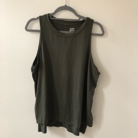 Athletic Tank Top Bundle (L) - Picture 8 of 10